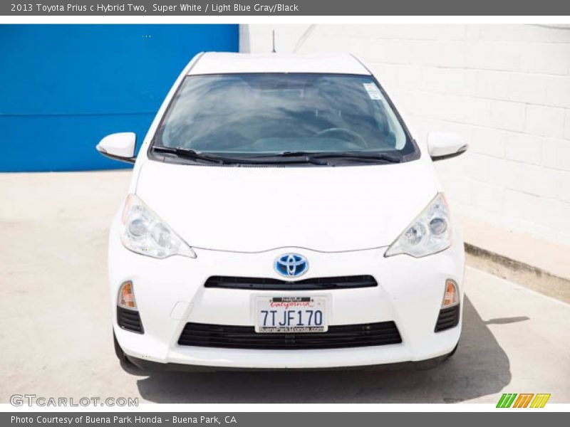 Super White / Light Blue Gray/Black 2013 Toyota Prius c Hybrid Two