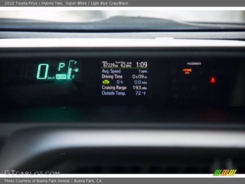 Super White / Light Blue Gray/Black 2013 Toyota Prius c Hybrid Two
