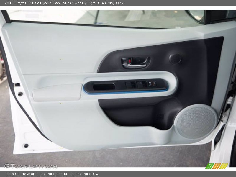 Super White / Light Blue Gray/Black 2013 Toyota Prius c Hybrid Two