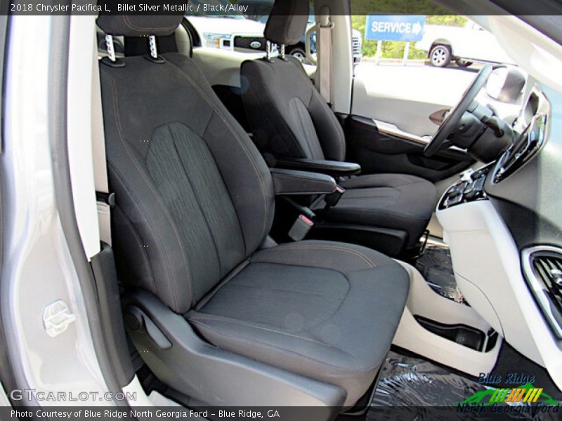  2018 Pacifica L Black/Alloy Interior