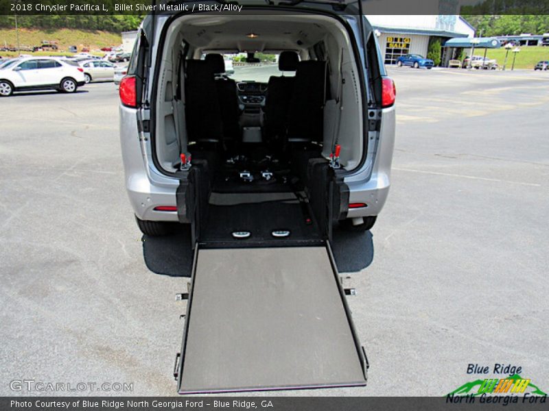 Billet Silver Metallic / Black/Alloy 2018 Chrysler Pacifica L