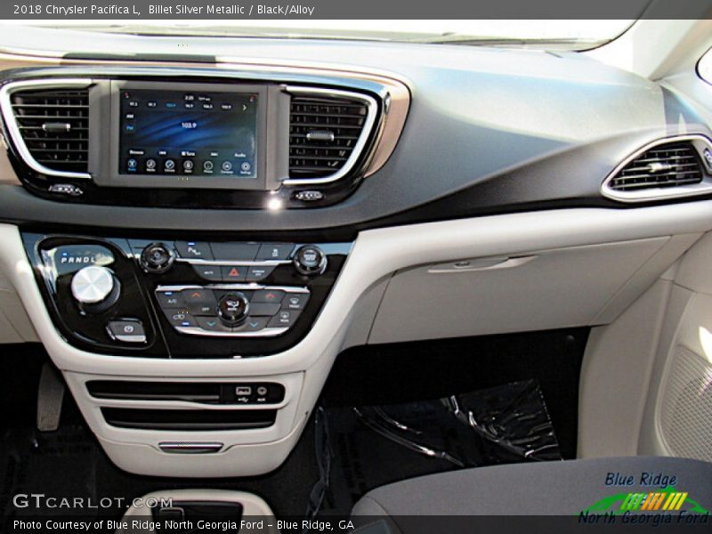 Billet Silver Metallic / Black/Alloy 2018 Chrysler Pacifica L
