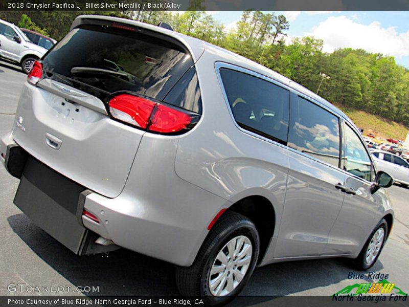 Billet Silver Metallic / Black/Alloy 2018 Chrysler Pacifica L