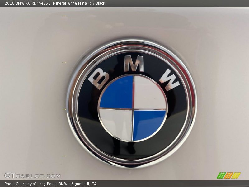 Mineral White Metallic / Black 2018 BMW X6 xDrive35i