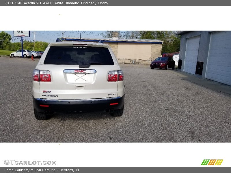 White Diamond Tintcoat / Ebony 2011 GMC Acadia SLT AWD