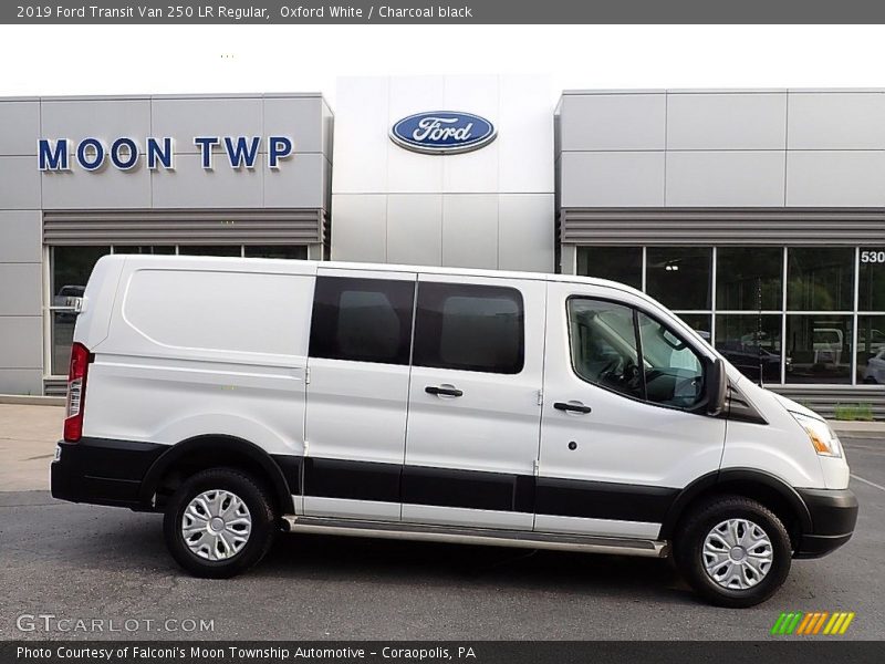 Oxford White / Charcoal black 2019 Ford Transit Van 250 LR Regular