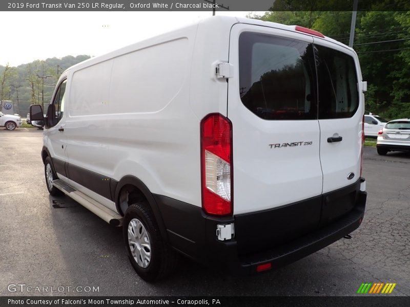Oxford White / Charcoal black 2019 Ford Transit Van 250 LR Regular