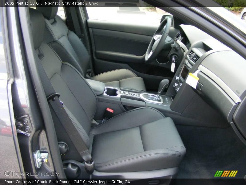 Magnetic Gray Metallic / Onyx 2009 Pontiac G8 GT