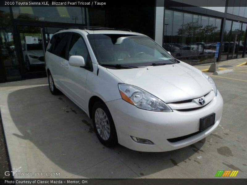 Blizzard Pearl Tricoat / Taupe 2010 Toyota Sienna XLE