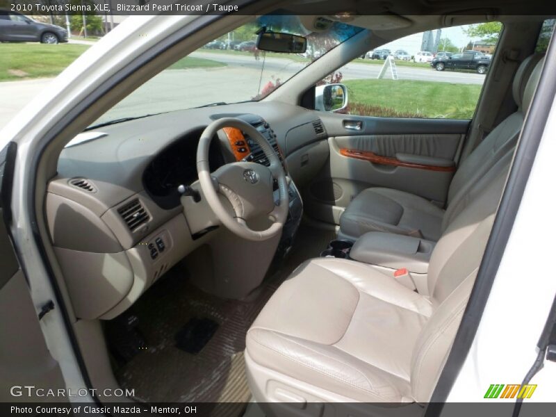 Blizzard Pearl Tricoat / Taupe 2010 Toyota Sienna XLE