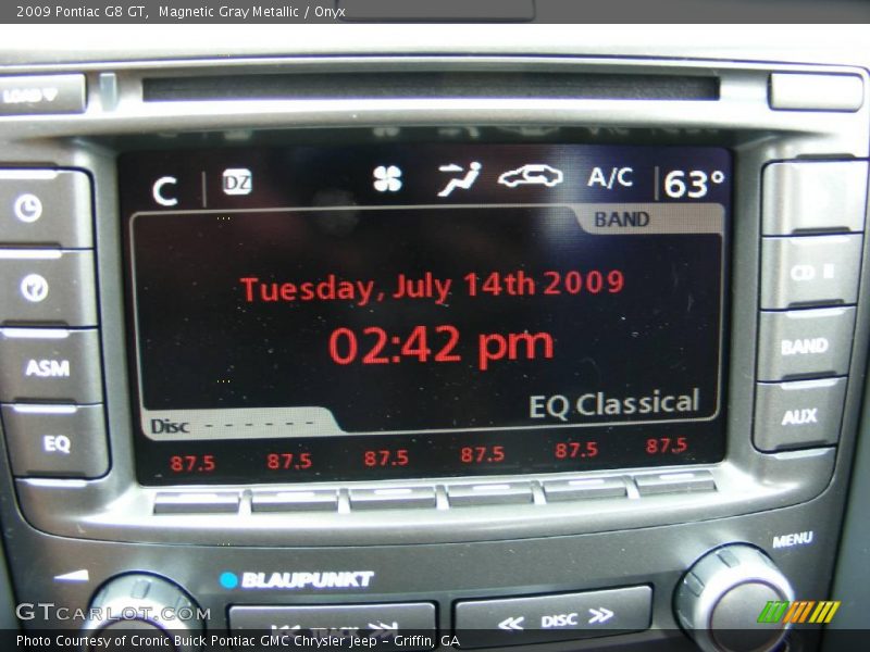 Magnetic Gray Metallic / Onyx 2009 Pontiac G8 GT