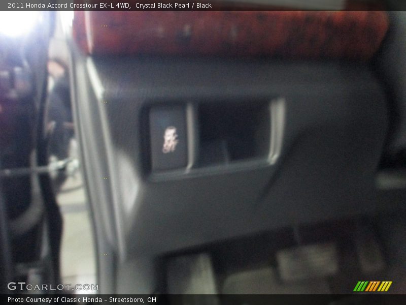 Crystal Black Pearl / Black 2011 Honda Accord Crosstour EX-L 4WD