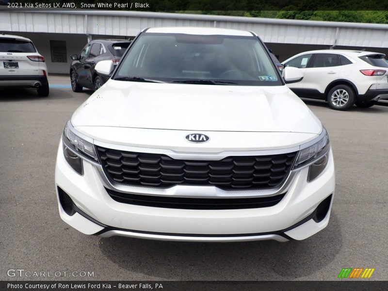 Snow White Pearl / Black 2021 Kia Seltos LX AWD