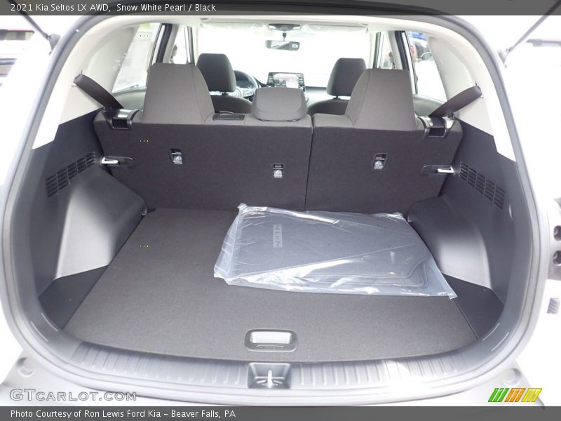 Snow White Pearl / Black 2021 Kia Seltos LX AWD