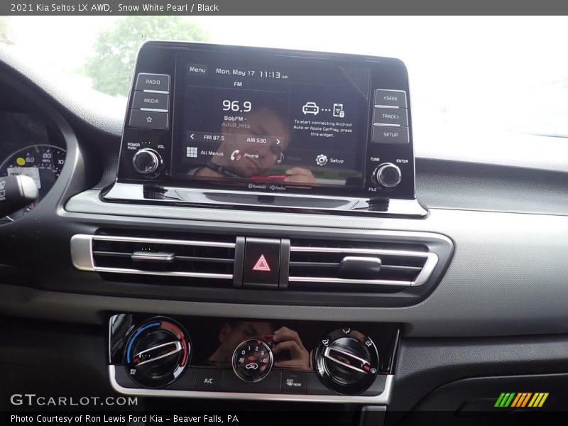 Snow White Pearl / Black 2021 Kia Seltos LX AWD