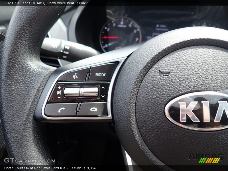 Snow White Pearl / Black 2021 Kia Seltos LX AWD
