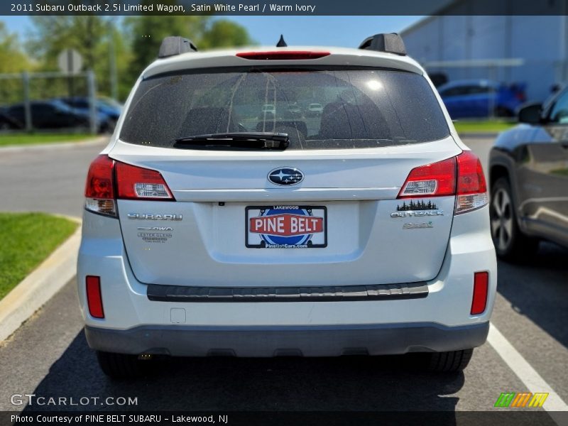 Satin White Pearl / Warm Ivory 2011 Subaru Outback 2.5i Limited Wagon