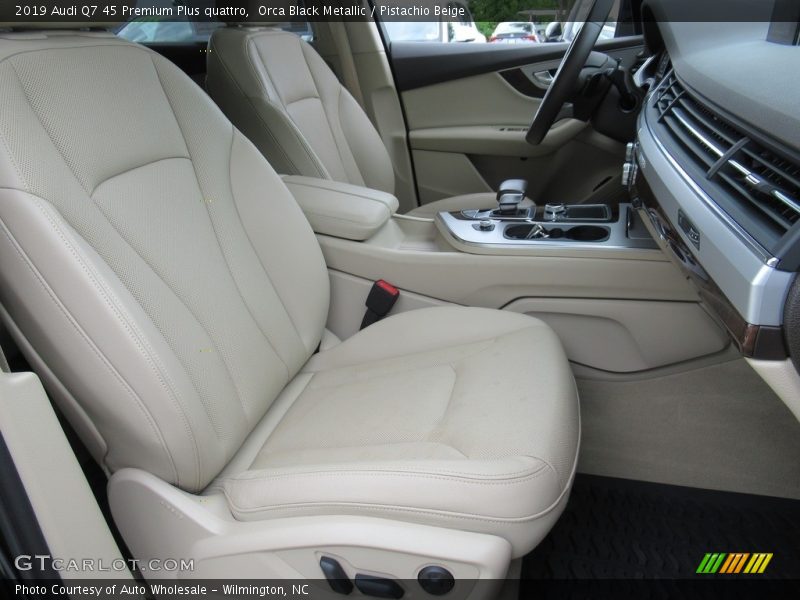 Orca Black Metallic / Pistachio Beige 2019 Audi Q7 45 Premium Plus quattro