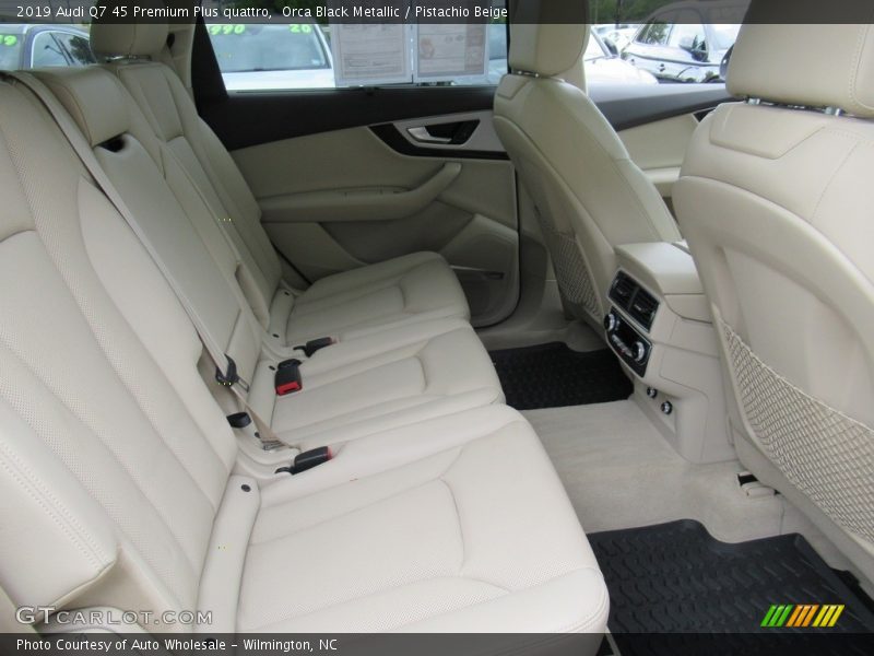 Orca Black Metallic / Pistachio Beige 2019 Audi Q7 45 Premium Plus quattro