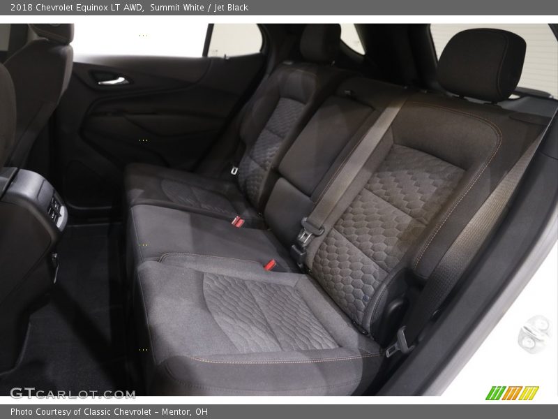Summit White / Jet Black 2018 Chevrolet Equinox LT AWD