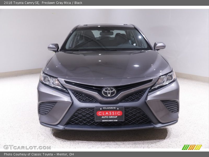 Predawn Gray Mica / Black 2018 Toyota Camry SE