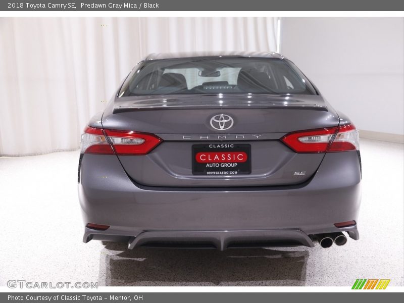 Predawn Gray Mica / Black 2018 Toyota Camry SE
