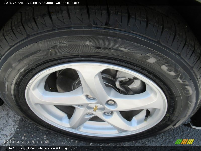 Summit White / Jet Black 2016 Chevrolet Malibu LS