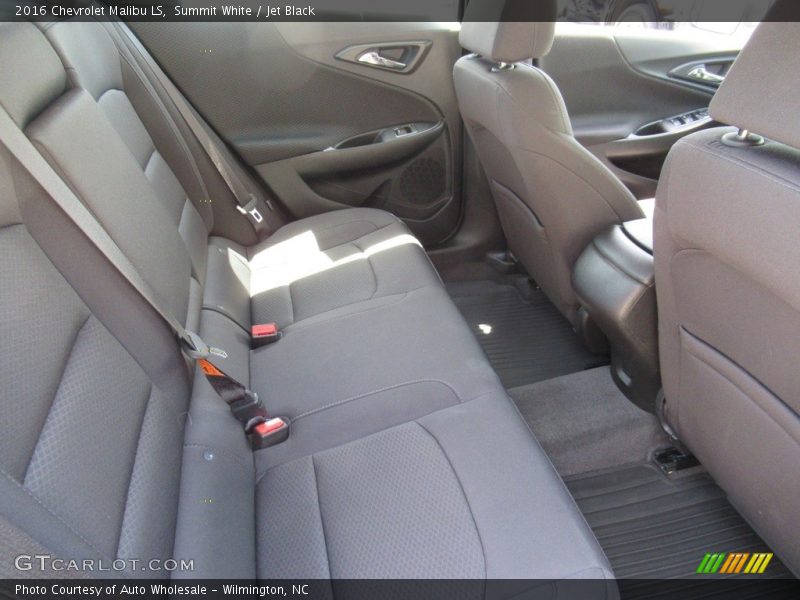 Summit White / Jet Black 2016 Chevrolet Malibu LS