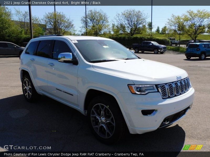 Bright White / Black 2021 Jeep Grand Cherokee Overland 4x4