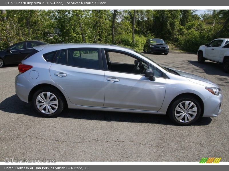 Ice Silver Metallic / Black 2019 Subaru Impreza 2.0i 5-Door