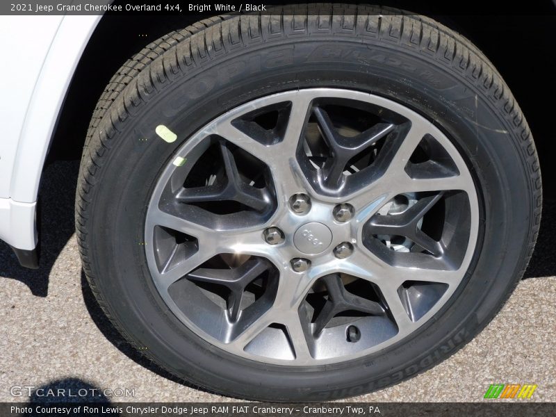 Bright White / Black 2021 Jeep Grand Cherokee Overland 4x4