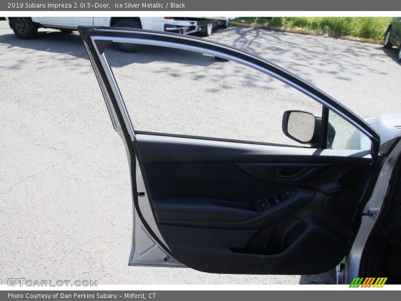 Ice Silver Metallic / Black 2019 Subaru Impreza 2.0i 5-Door
