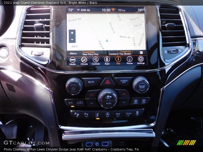 Bright White / Black 2021 Jeep Grand Cherokee Overland 4x4