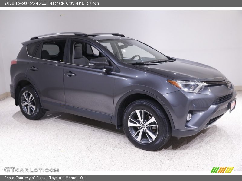 Magnetic Gray Metallic / Ash 2018 Toyota RAV4 XLE