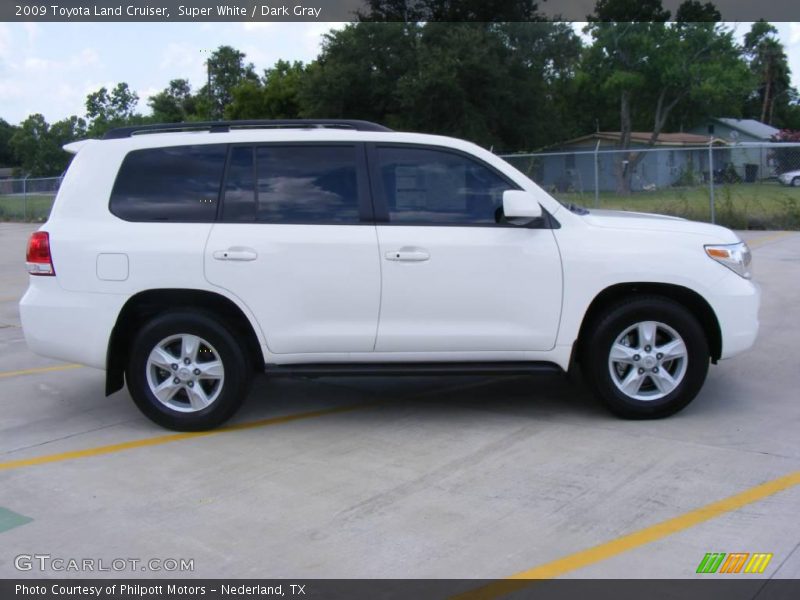 Super White / Dark Gray 2009 Toyota Land Cruiser