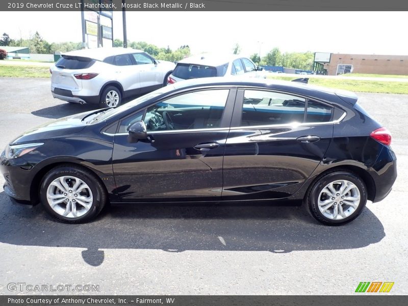 Mosaic Black Metallic / Black 2019 Chevrolet Cruze LT Hatchback