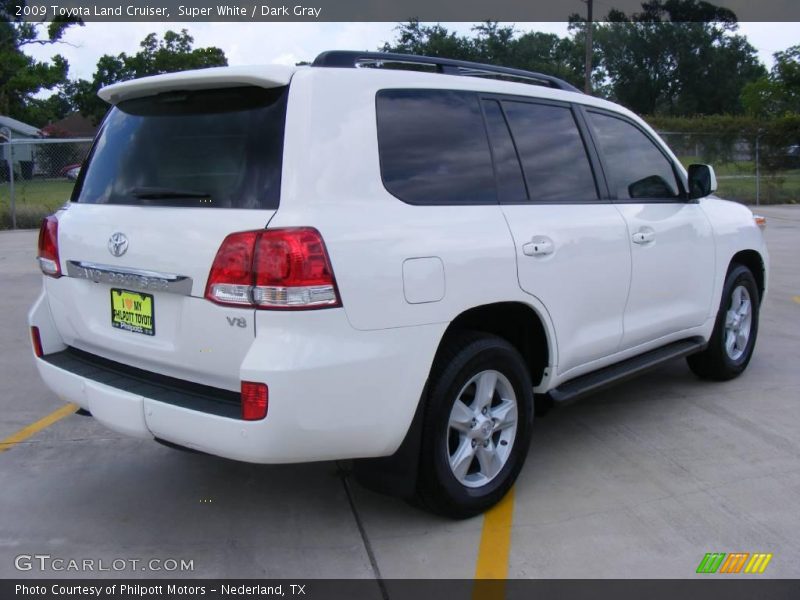 Super White / Dark Gray 2009 Toyota Land Cruiser