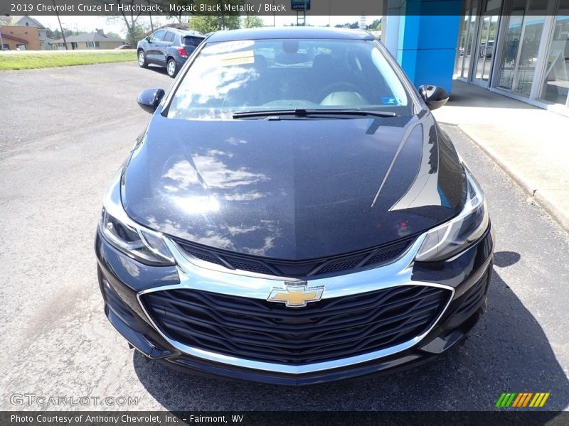 Mosaic Black Metallic / Black 2019 Chevrolet Cruze LT Hatchback