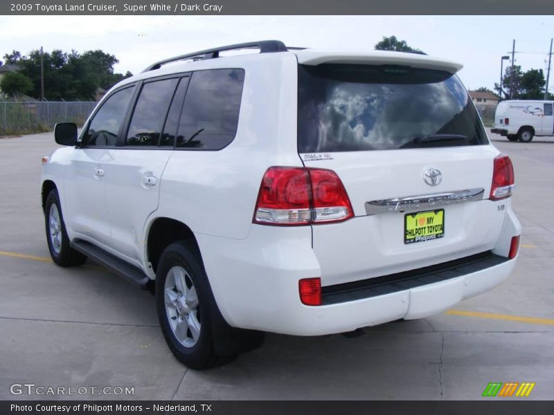 Super White / Dark Gray 2009 Toyota Land Cruiser