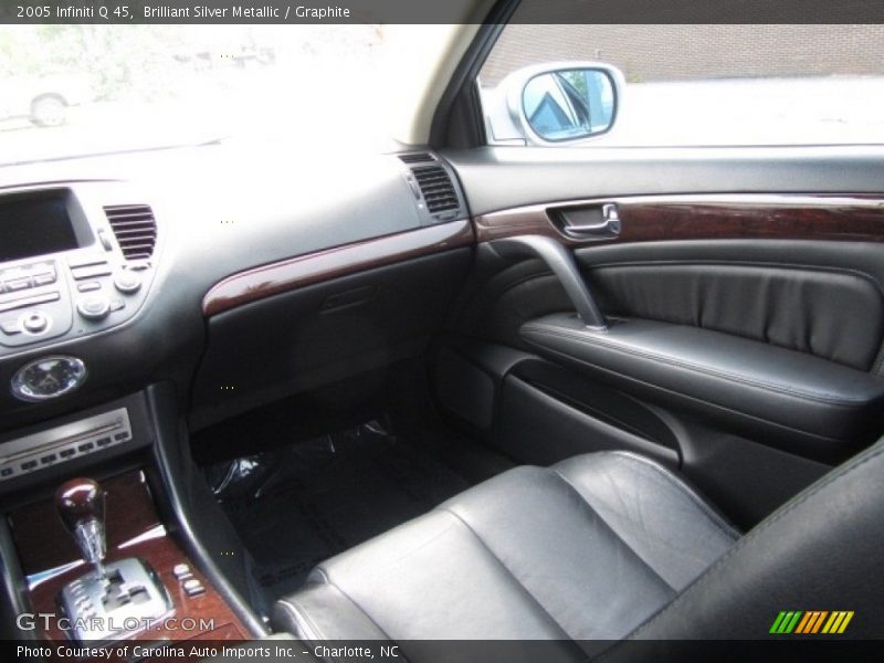 Brilliant Silver Metallic / Graphite 2005 Infiniti Q 45