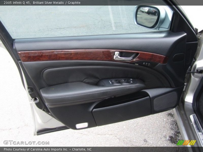 Brilliant Silver Metallic / Graphite 2005 Infiniti Q 45