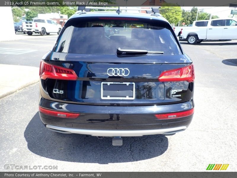 Brilliant Black / Atlas Beige 2019 Audi Q5 Premium quattro