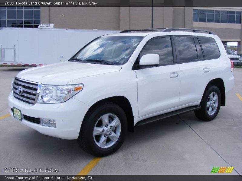 Super White / Dark Gray 2009 Toyota Land Cruiser
