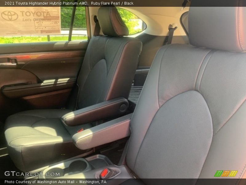 Ruby Flare Pearl / Black 2021 Toyota Highlander Hybrid Platinum AWD