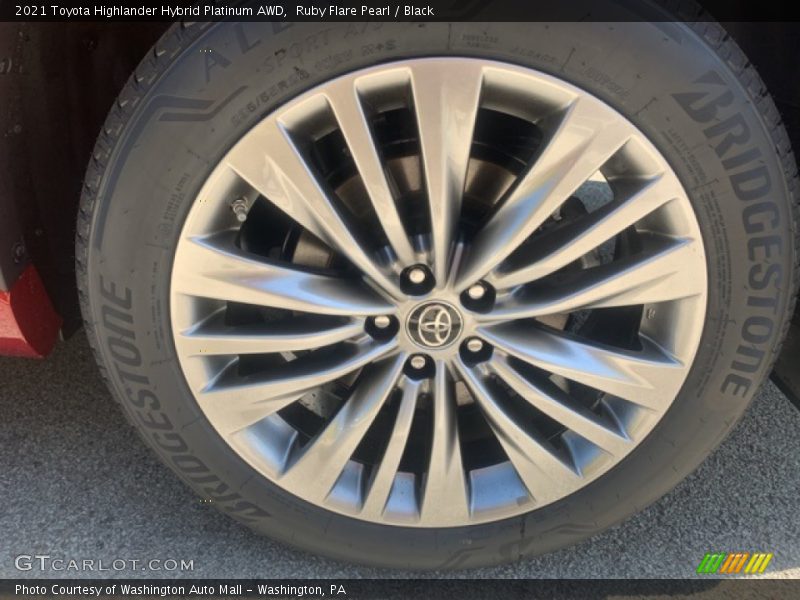 Ruby Flare Pearl / Black 2021 Toyota Highlander Hybrid Platinum AWD