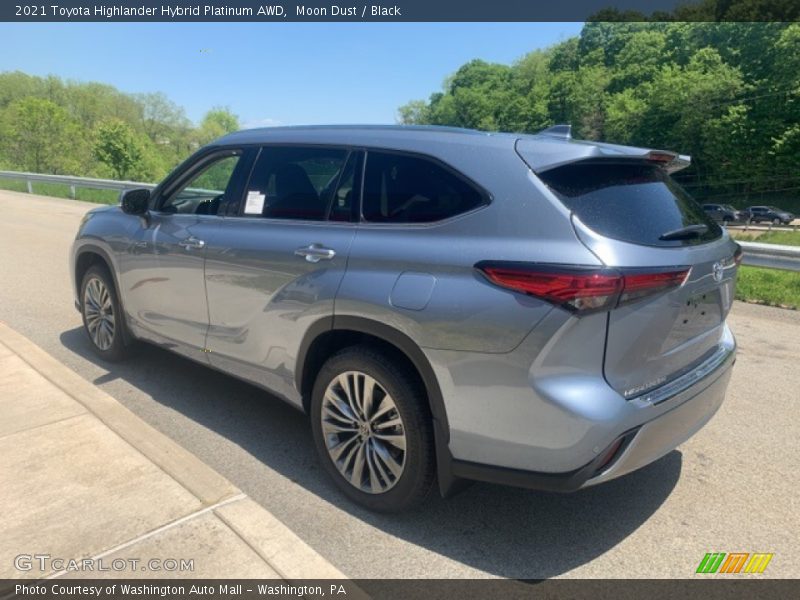Moon Dust / Black 2021 Toyota Highlander Hybrid Platinum AWD