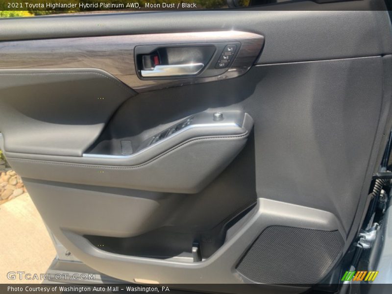 Moon Dust / Black 2021 Toyota Highlander Hybrid Platinum AWD