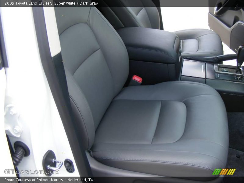 Super White / Dark Gray 2009 Toyota Land Cruiser