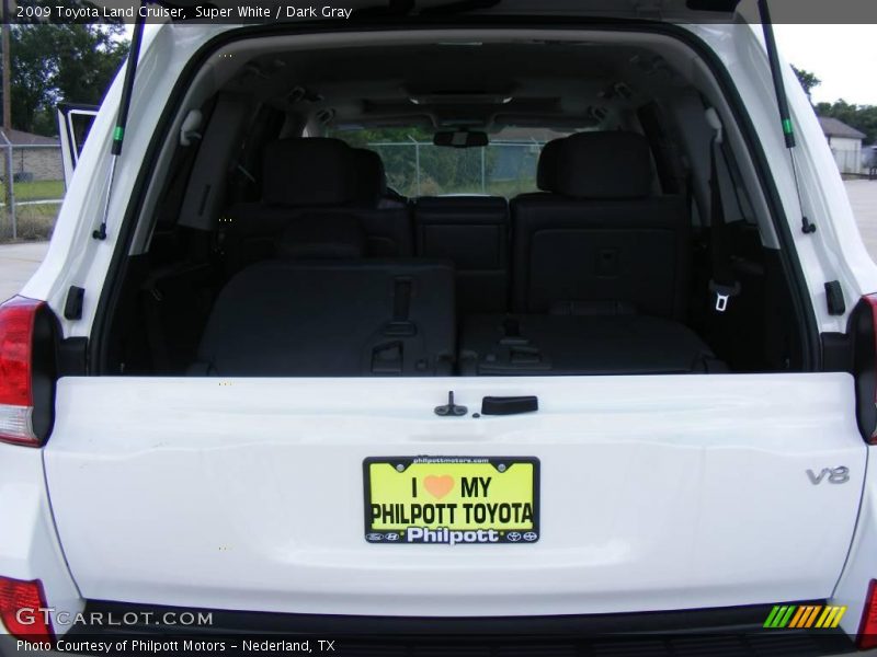 Super White / Dark Gray 2009 Toyota Land Cruiser