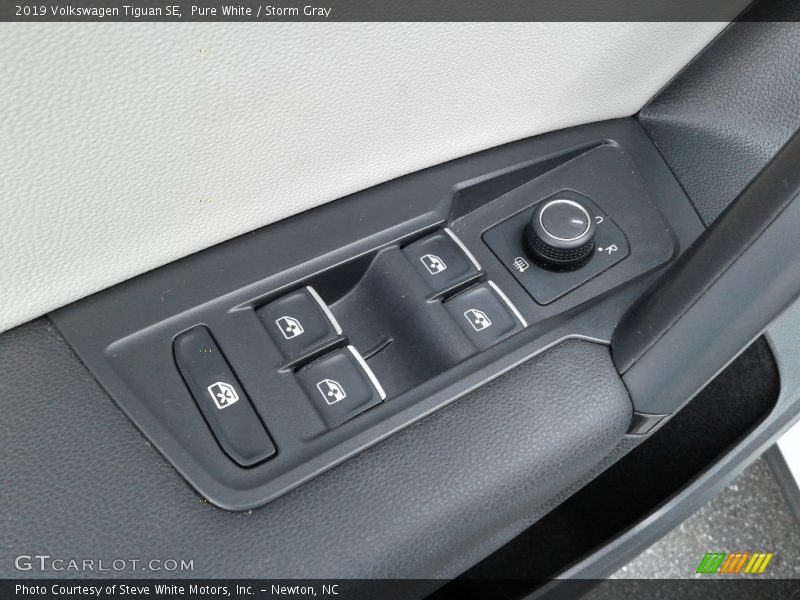 Door Panel of 2019 Tiguan SE